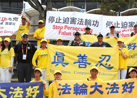 Image for article Cúpula dos líderes do G20: polícia australiana fica impressionada com a manifestação pacífica do Falun Dafa