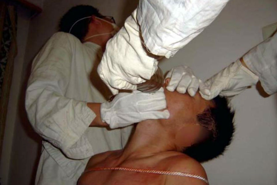 Image for article Métodos de tortura: agredindo os sentidos do olfato e paladar (parte 4 de 5) (imagens) 