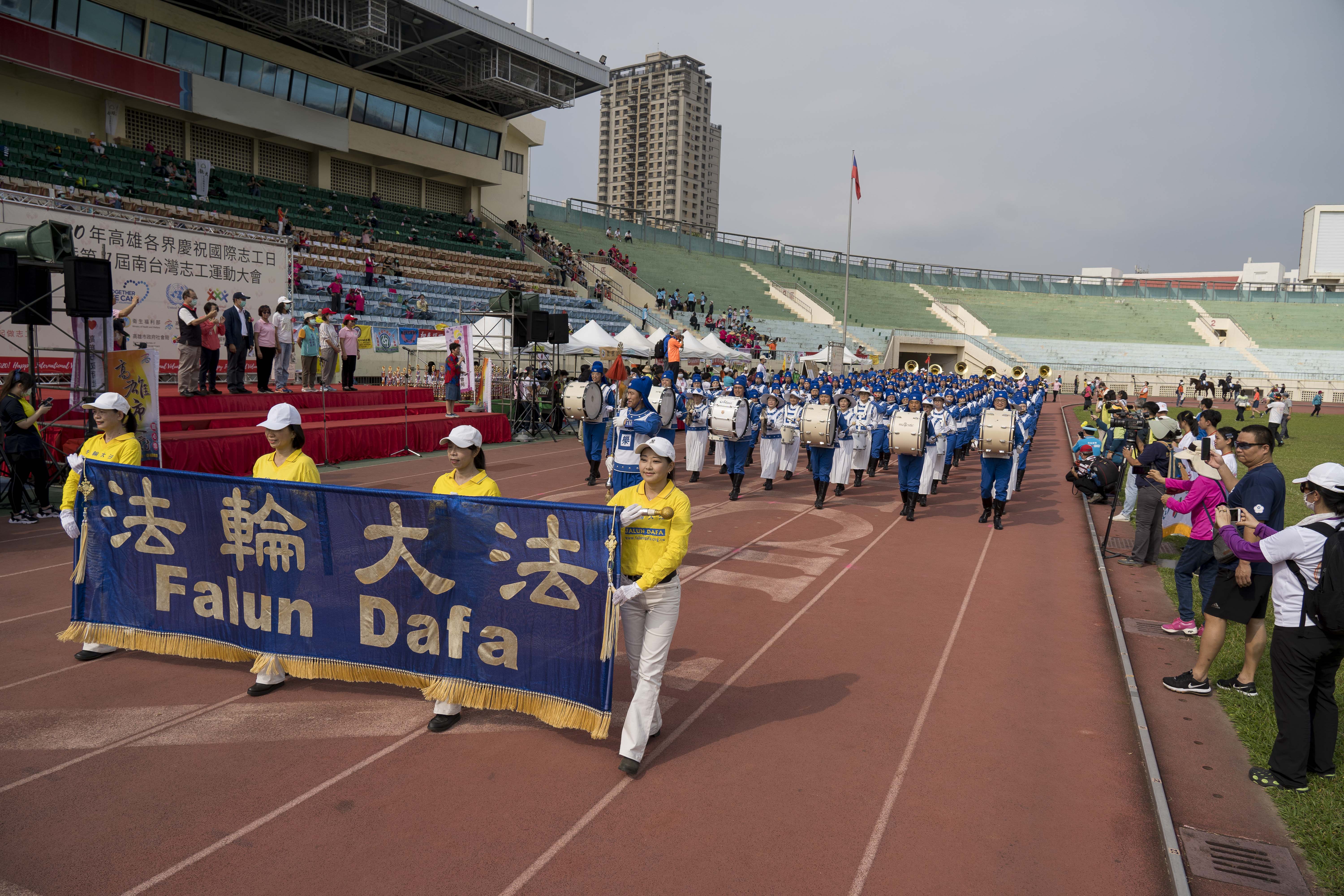 Image for article Taiwan: Banda Marcial Tian Guo é elogiada e premiada durante a celebração do dia do voluntário