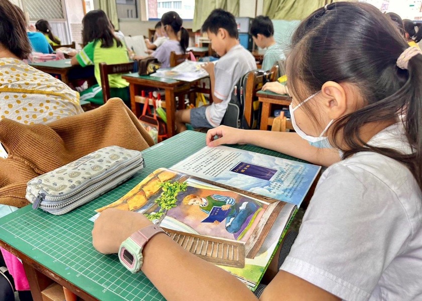 Image for article Taiwan: Feedback dos leitores sobre os livros infantis do Minghui (Parte 1)