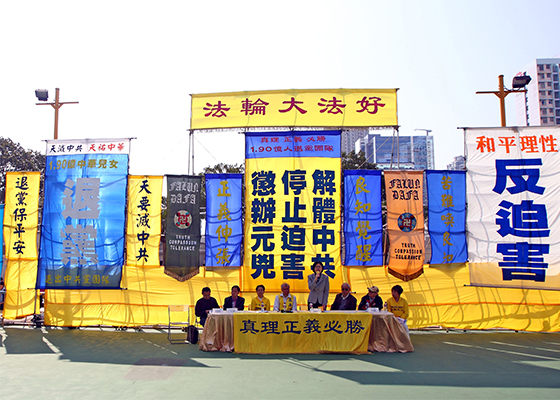 Image for article Hong Kong: manifestação pacífica é apoiada por políticos e ativistas de direitos humanos