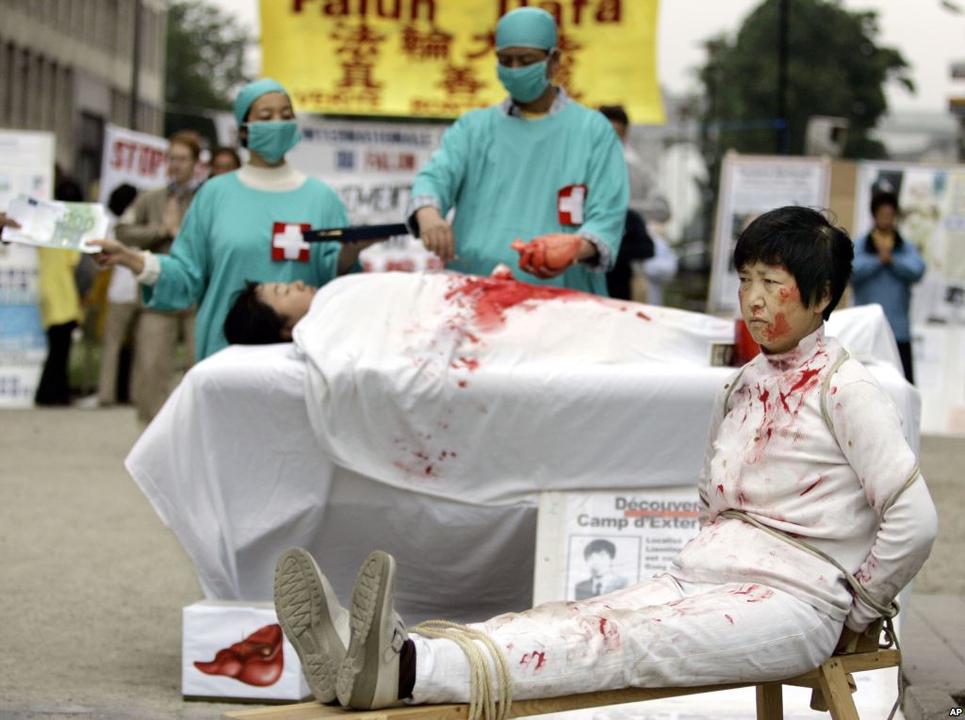Image for article VOA: relatório de pesquisa diz que prisioneiros de consciência são a fonte principal de transplante de órgãos na China