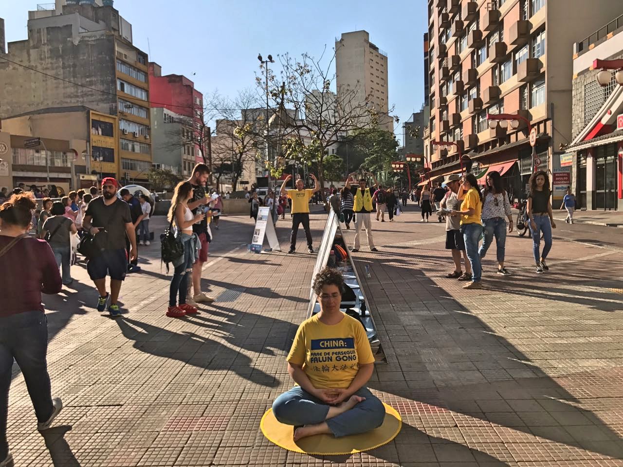 Image for article São Paulo, Brasil: praticantes realizam manifestação pacífica de 20 de julho para parar a perseguição ao Falun Gong na China