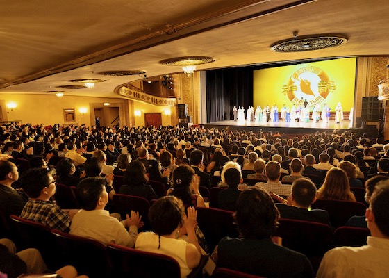 Image for article ​O Shen Yun retorna ao palco, trazendo esperança em um mundo de incertezas