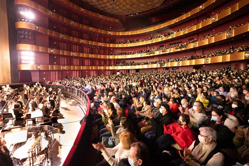 Image for article O ​Shen Yun surpreende o público em quatro países: “Esteticamente surpreendente”