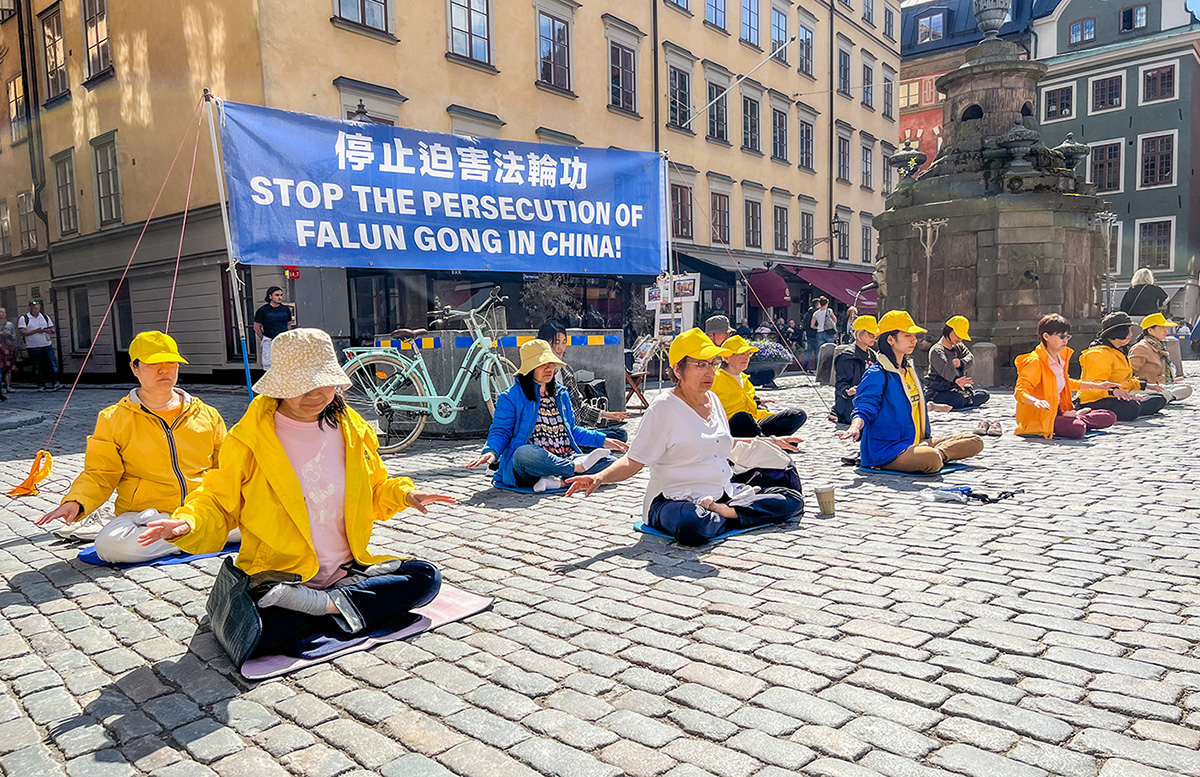 Image for article Estocolmo, Suécia: Público condena perseguição contínua na China durante Conferência Ambiental da ONU