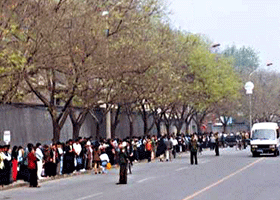 Image for article Vídeo do Minghui: O apelo pacífico do 25 de abril
