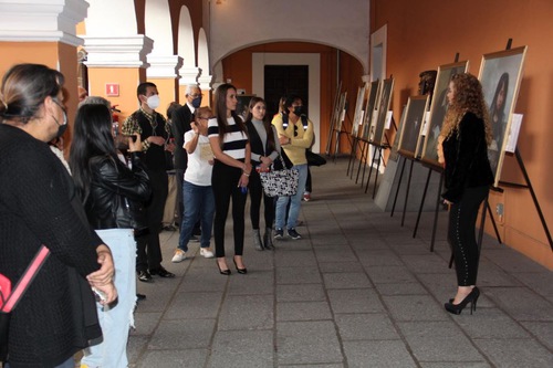 Image for article México: Deputada recomenda ao público a Exposição Internacional de Arte Zhen Shan Ren
