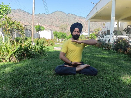 Image for article Cientista na Índia: “Ganhei uma nova vida depois de praticar o Falun Dafa”