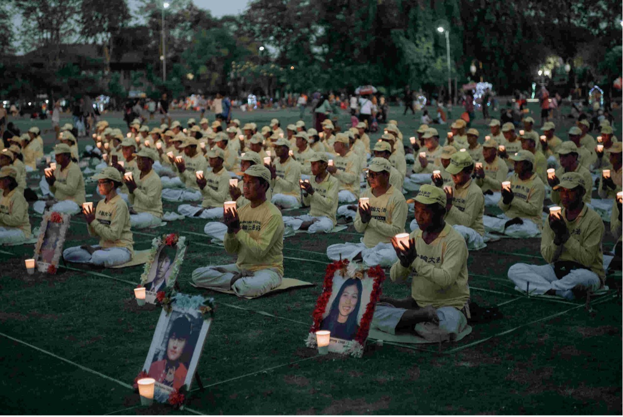 Image for article Indonésia: O público expressa seu apoio ao Falun Dafa durante eventos para pedir o fim da perseguição na China
