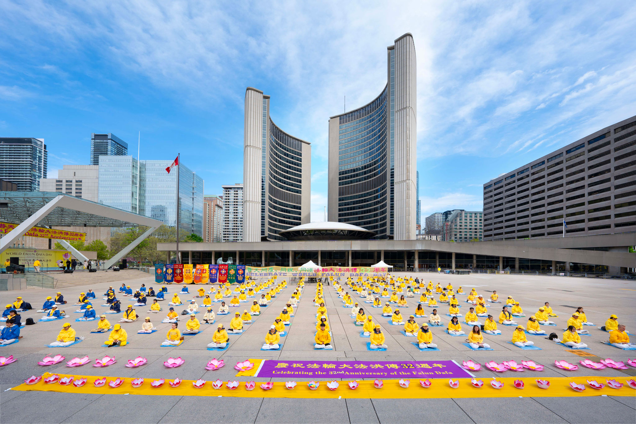 Image for article ​Canadá: Público elogia o Falun Dafa durante as celebrações do Dia Mundial do Falun Dafa em Toronto (Parte 2)