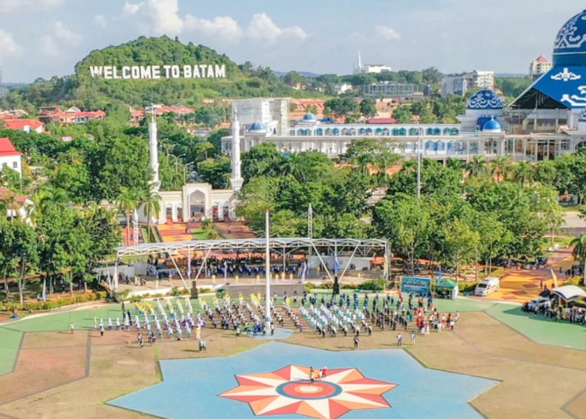 Image for article Indonésia: Funcionários do governo aprendem Falun Gong no Festival de Ginástica de Batam