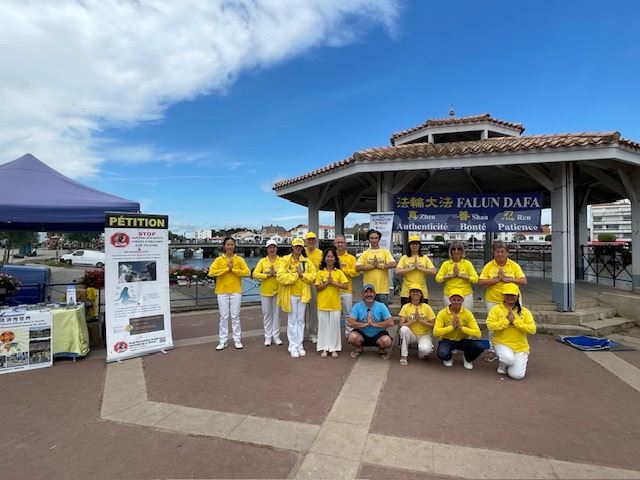 Image for article ​França: Praticantes realizam eventos para expor a perseguição do PCC ao Falun Dafa