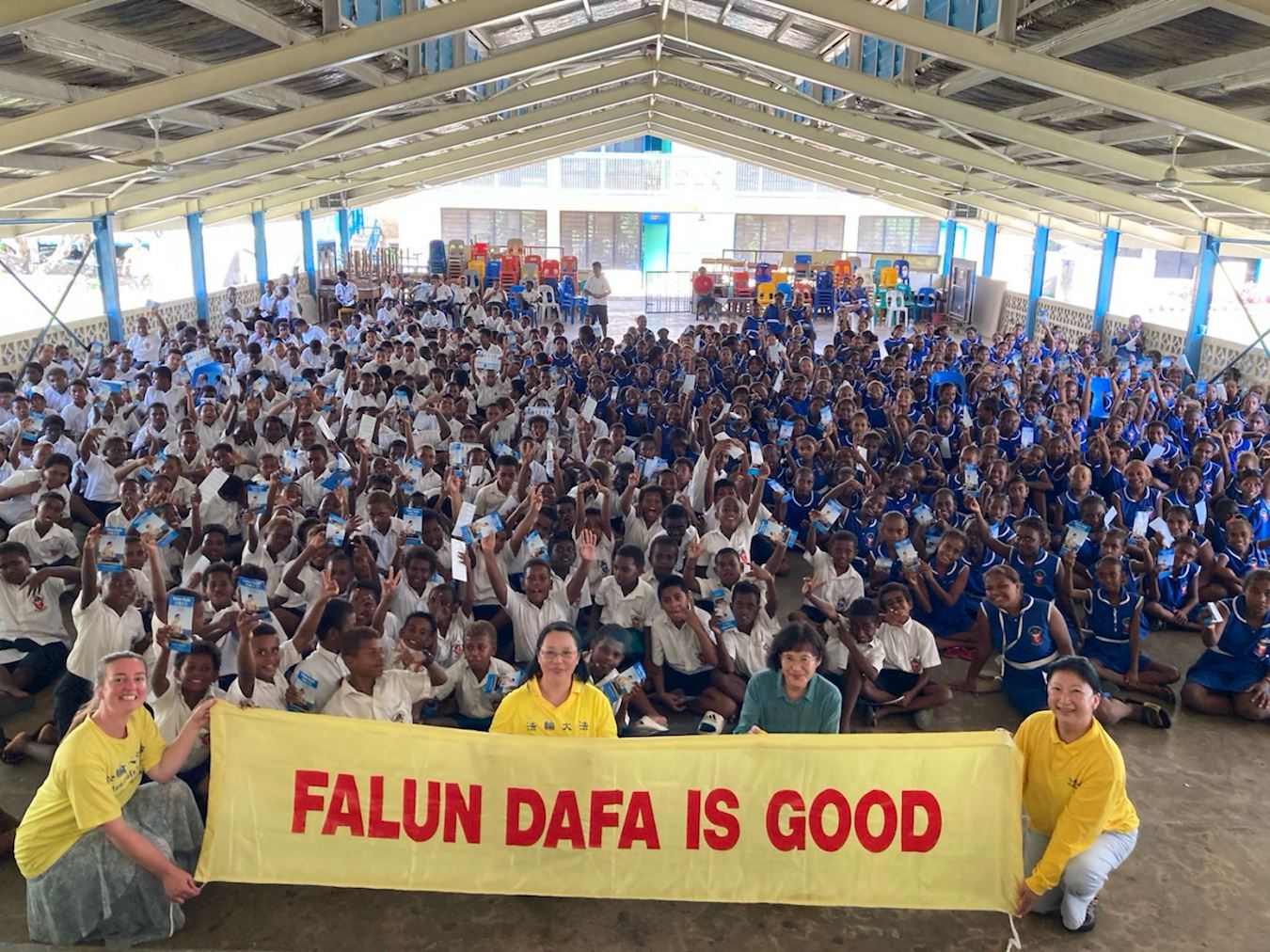 Image for article Os praticantes do Falun Dafa da Nova Zelândia promovem a prática nas Ilhas Salomão