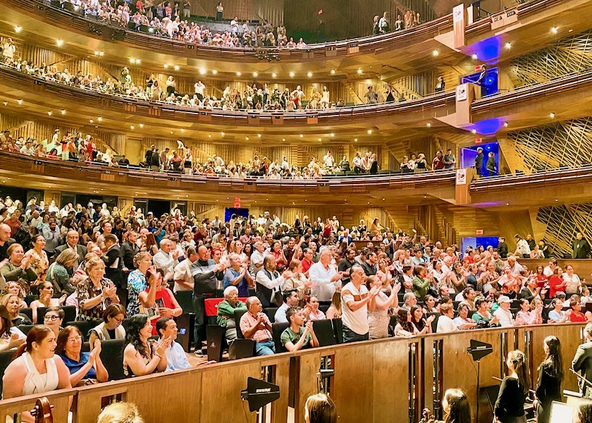 Image for article O ​Shen Yun conclui a temporada de 2025 na França e nos Estados Unidos: 