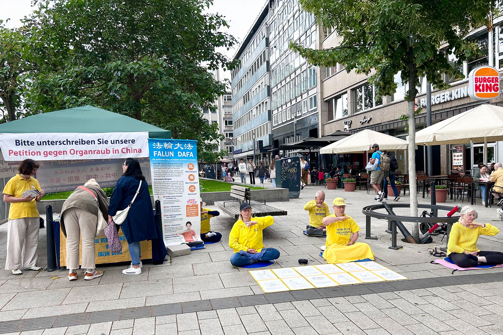 Image for article Alemanha: Moradores de Mannheim condenam a perseguição ao Falun Dafa