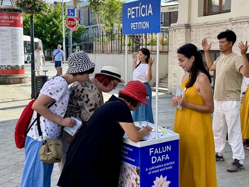Image for article Eslováquia: Campanha de petição angaria apoio para o Falun Dafa