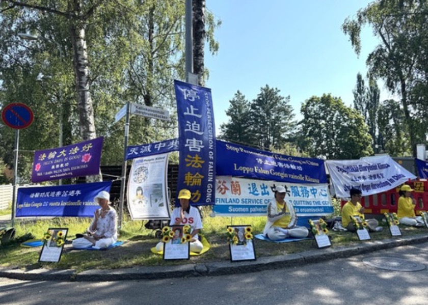 Image for article ​Finlândia: Praticantes do Falun Gong conscientizam o público por meio de uma série de eventos informativos