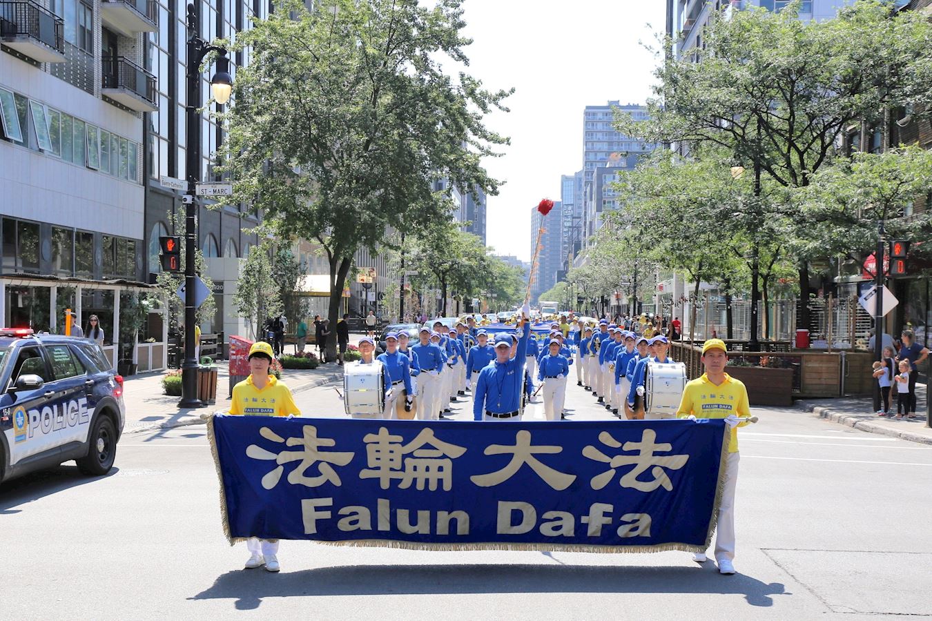 Image for article Grande passeata em Montreal celebra os 450 milhões de chineses que renunciaram ao Partido Comunista Chinês (PCC)