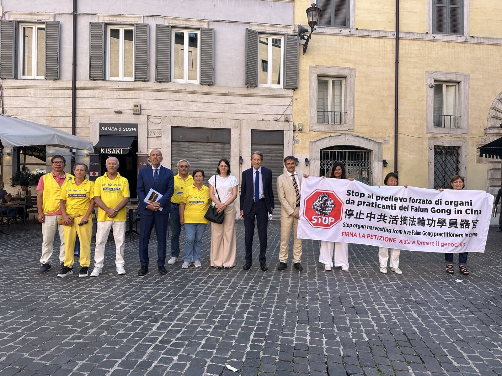 Image for article Itália: Dignitários condenam a extração forçada de órgãos pelo PCC durante manifestações em Roma