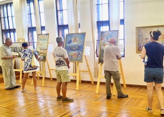 Image for article ​Bulgária: A arte de Zhen-Shan-Ren ilumina uma antiga galeria de Sozopol