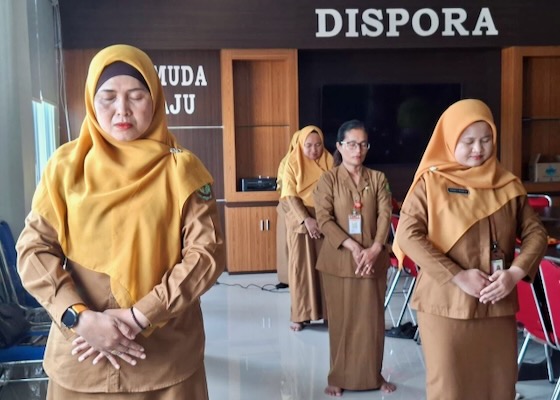 Image for article Funcionária pública na Indonésia: “Todos se beneficiam de Verdade, Compaixão e Tolerância”