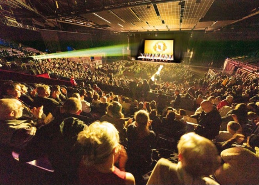 Image for article Espectadores de teatro na Europa e nos Estados Unidos desfrutam do Shen Yun durante as festas de fim de ano: “A beleza da vida”