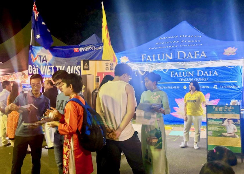 Image for article Brisbane, Austrália: Ensinamentos do Falun Dafa são acolhidos durante celebração comunitária do Ano Novo Chinês