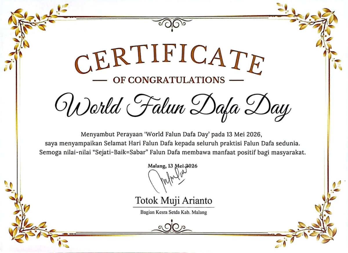 Image for article Autoridades indonésias emitem certificados para comemorar o Dia Mundial do Falun Dafa