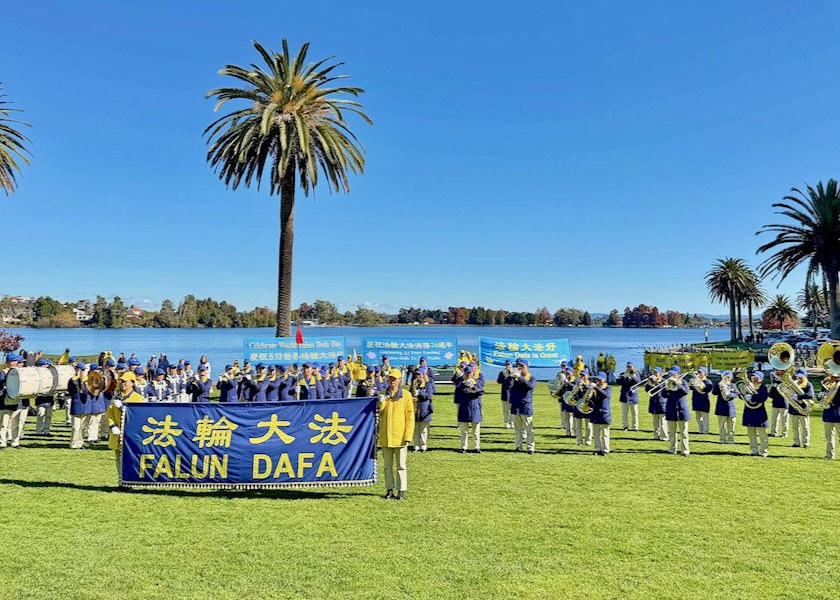 Image for article Nova Zelândia: As pessoas celebram o Dia Mundial do Falun Dafa