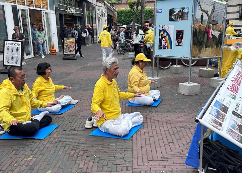 Image for article Holanda: Moradores de Haarlem demonstram apoio durante evento informativo