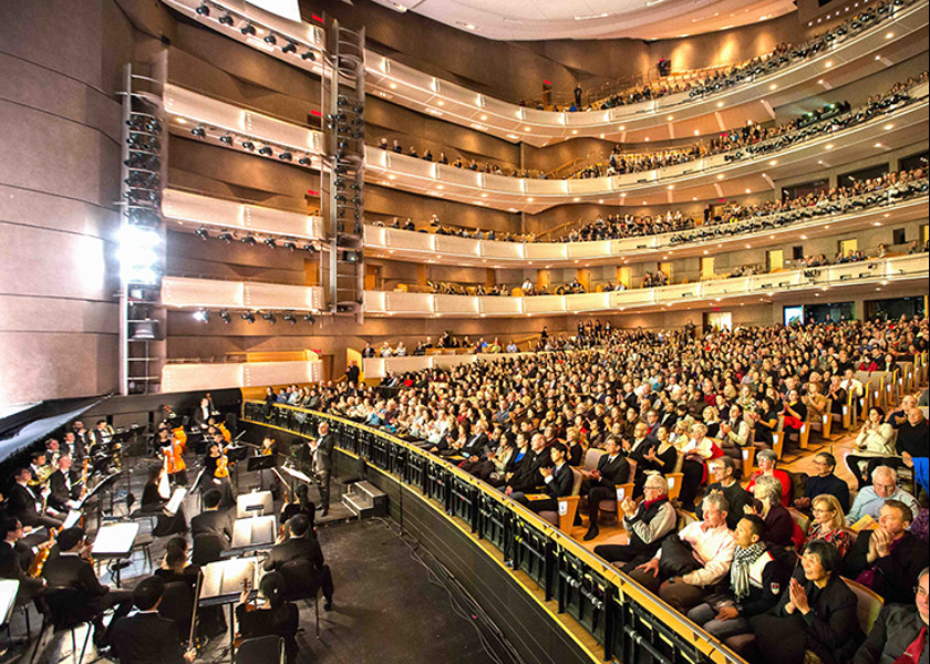 Image for article Com o retorno do Shen Yun a Toronto, parlamentares canadenses elogiam a coragem do grupo