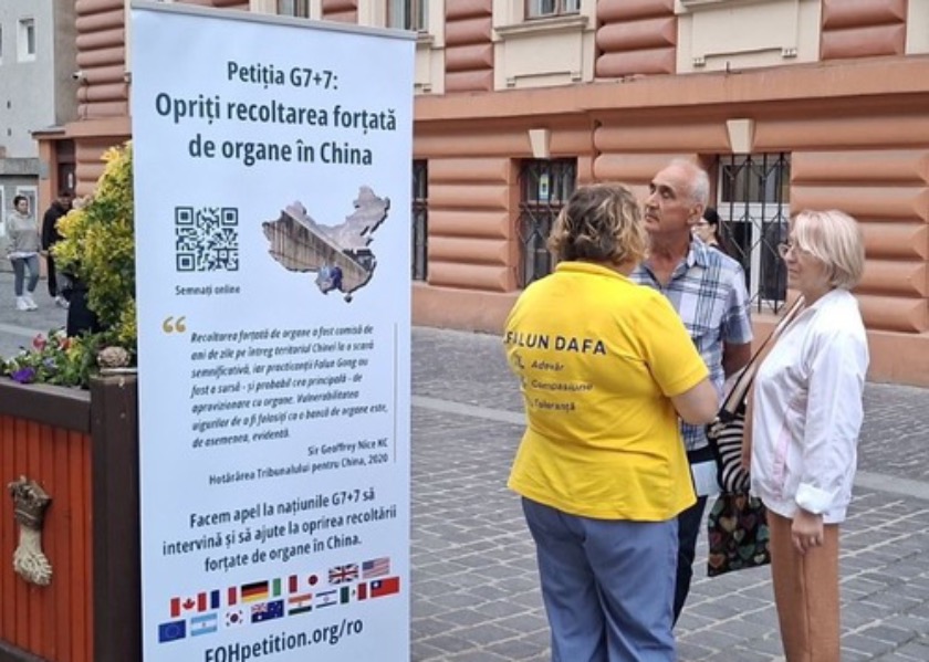 Image for article Brașov, Romênia: Público elogia os princípios fundamentais do Falun Dafa
