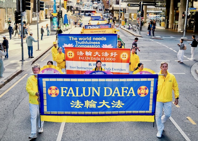 Image for article Brisbane, Austrália: Autoridades governamentais e líderes comunitários pedem o fim da perseguição ao Falun Gong