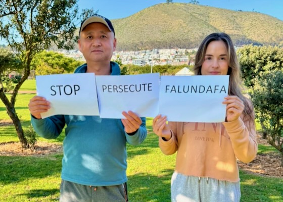 Image for article As pessoas na Cidade do Cabo, África do Sul, elogiam o Falun Gong