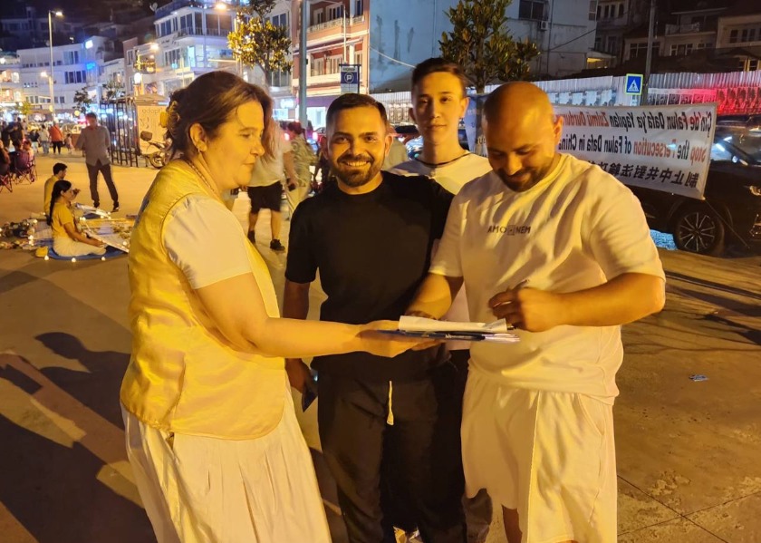 Image for article Protesto pacífico perto do Consulado Chinês em Istambul pede o fim de décadas de perseguição