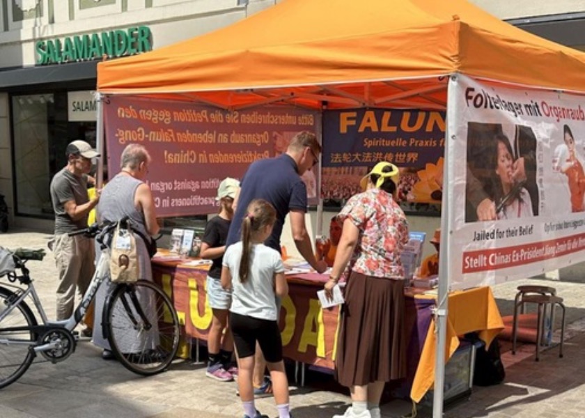 Image for article ​Regensburg, Alemanha: Pessoas tomam conhecimento da prática de extração de órgãos pelo PCC (Partido Comunista Chinês)