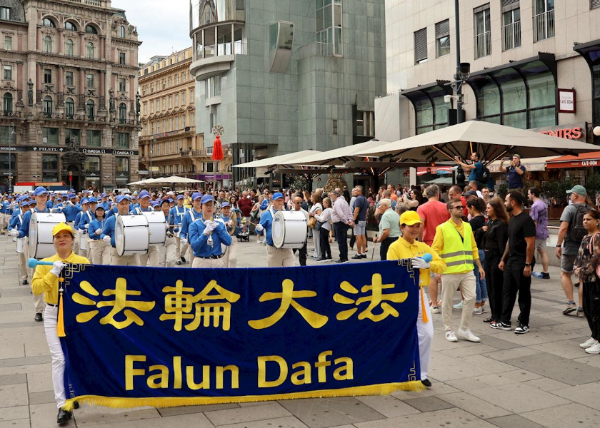 Image for article ​Apoio público ao Falun Dafa em Viena