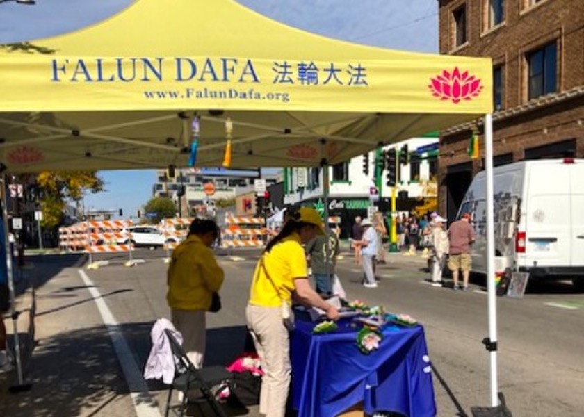 Image for article ​Os praticantes de Minnesota apresentam o Falun Dafa na Open Streets Hennepin 2026